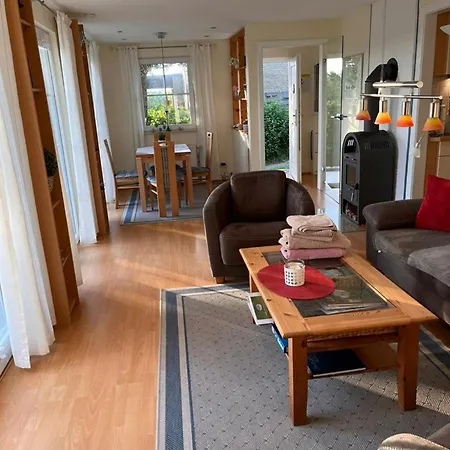 Holiday home Haus Sonnenschein Missunde